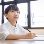 小学生が自己肯定感を育てるには?親が意識したい接し方を紹介